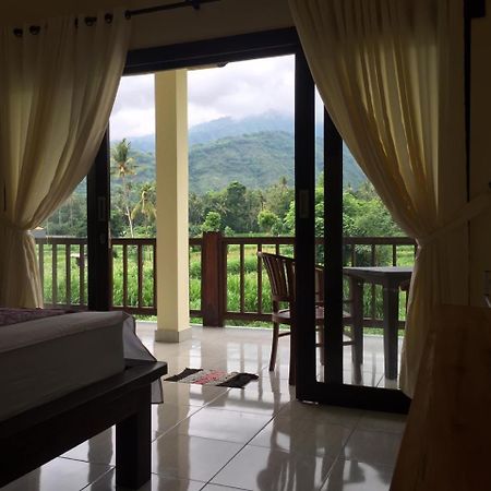 Tanaya Homestay Amed Екстериор снимка
